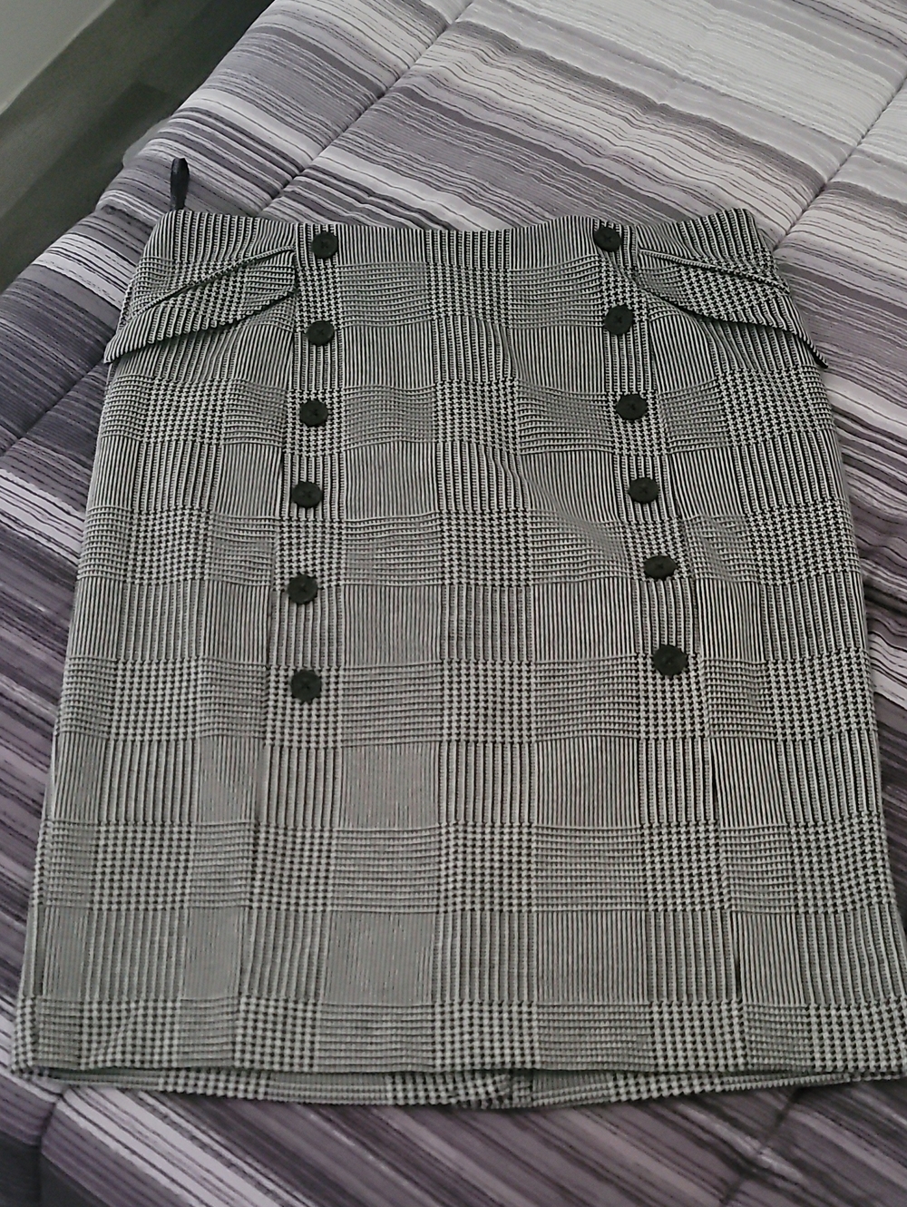Calvin Klein Black & White Glen Plaid Double-Button Pencil Skirt